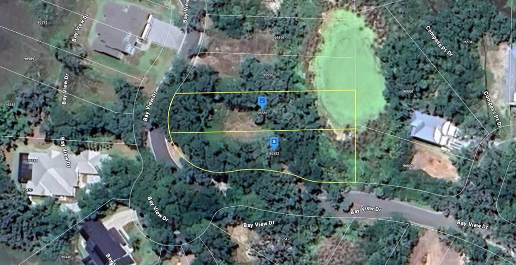 На продажу: $236,999 (0.70 acres)