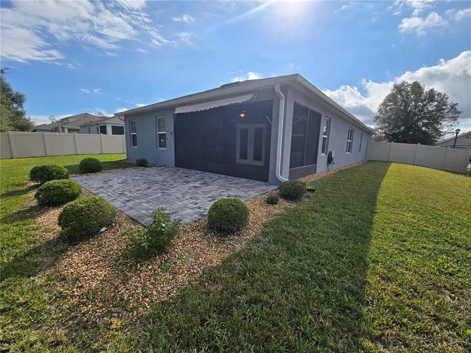 Active With Contract: $375,000 (4 beds, 2 baths, 1740 Square Feet)