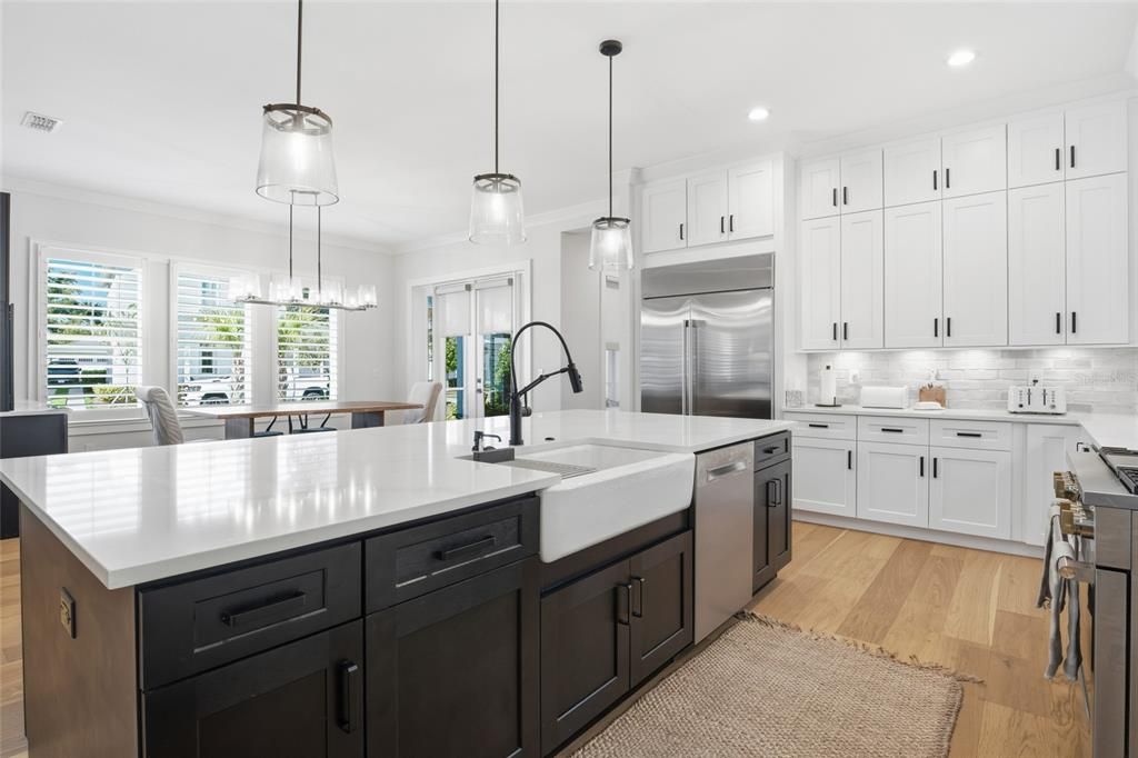 En Venta: $1,850,000 (6 camas, 5 baños, 4104 Pies cuadrados)