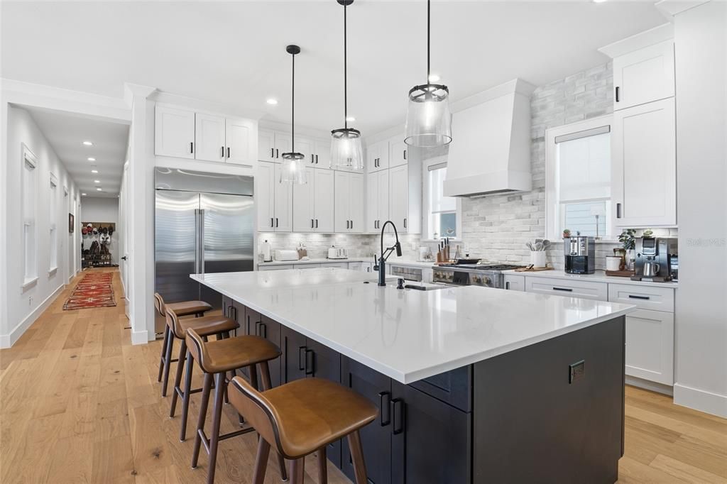 En Venta: $1,850,000 (6 camas, 5 baños, 4104 Pies cuadrados)