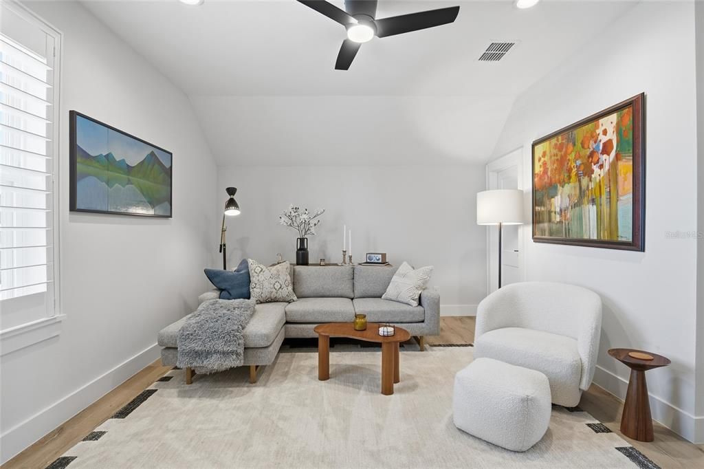 En Venta: $1,850,000 (6 camas, 5 baños, 4104 Pies cuadrados)