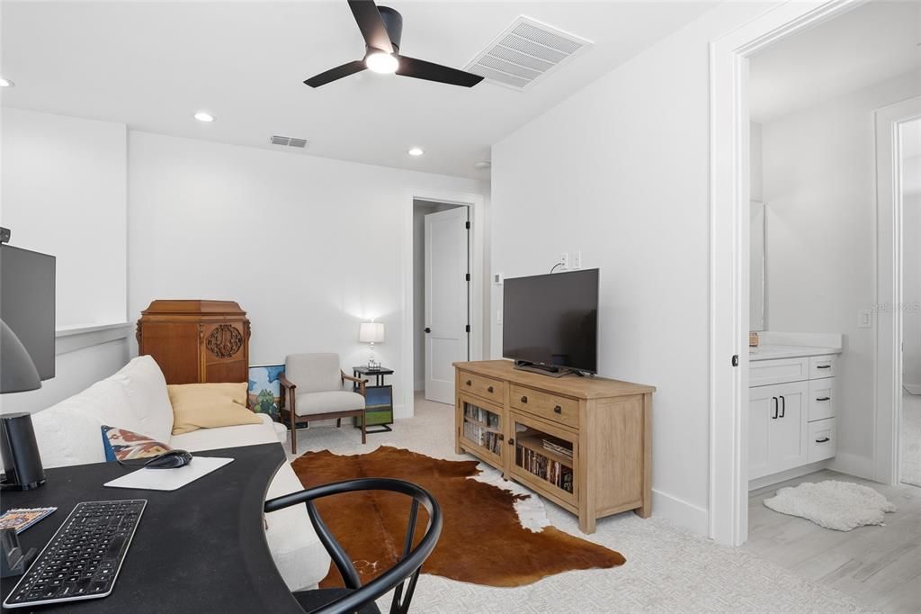 En Venta: $1,850,000 (6 camas, 5 baños, 4104 Pies cuadrados)