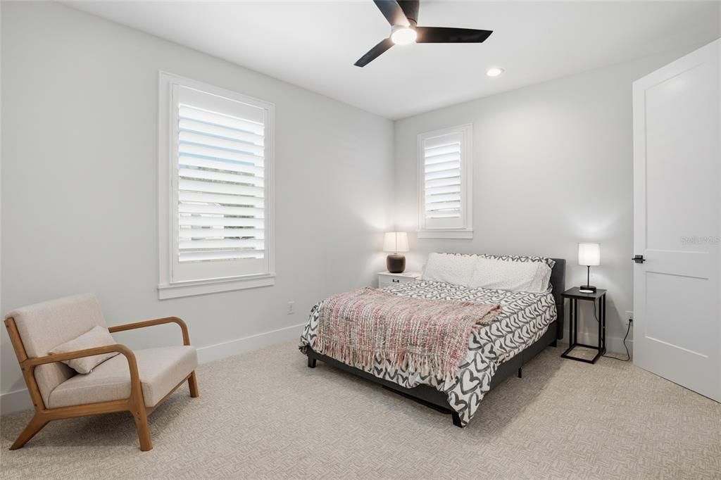 En Venta: $1,850,000 (6 camas, 5 baños, 4104 Pies cuadrados)