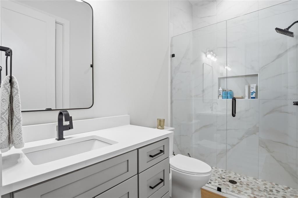 En Venta: $1,850,000 (6 camas, 5 baños, 4104 Pies cuadrados)