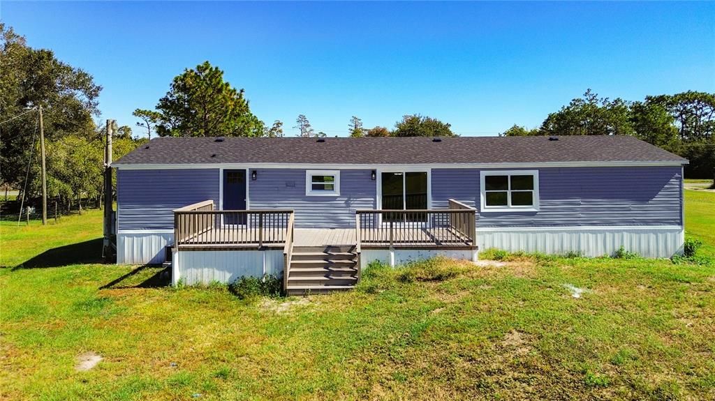 Activo con contrato: $319,990 (4 camas, 2 baños, 1716 Pies cuadrados)