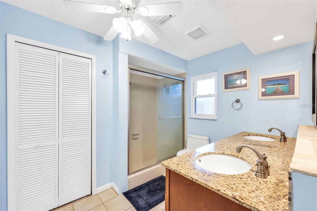 Active With Contract: $779,900 (3 beds, 2 baths, 1723 Square Feet)