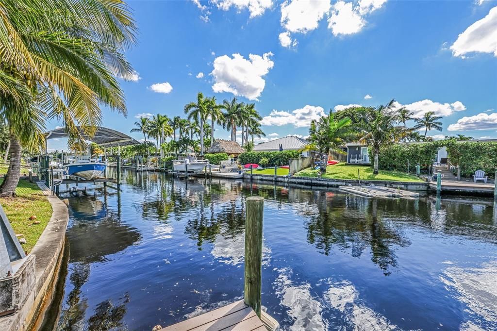 Active With Contract: $779,900 (3 beds, 2 baths, 1723 Square Feet)