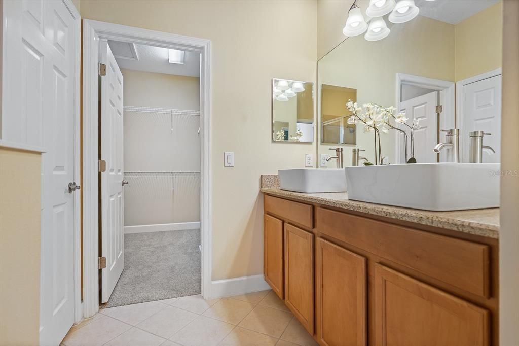 En Venta: $310,000 (2 camas, 2 baños, 1596 Pies cuadrados)