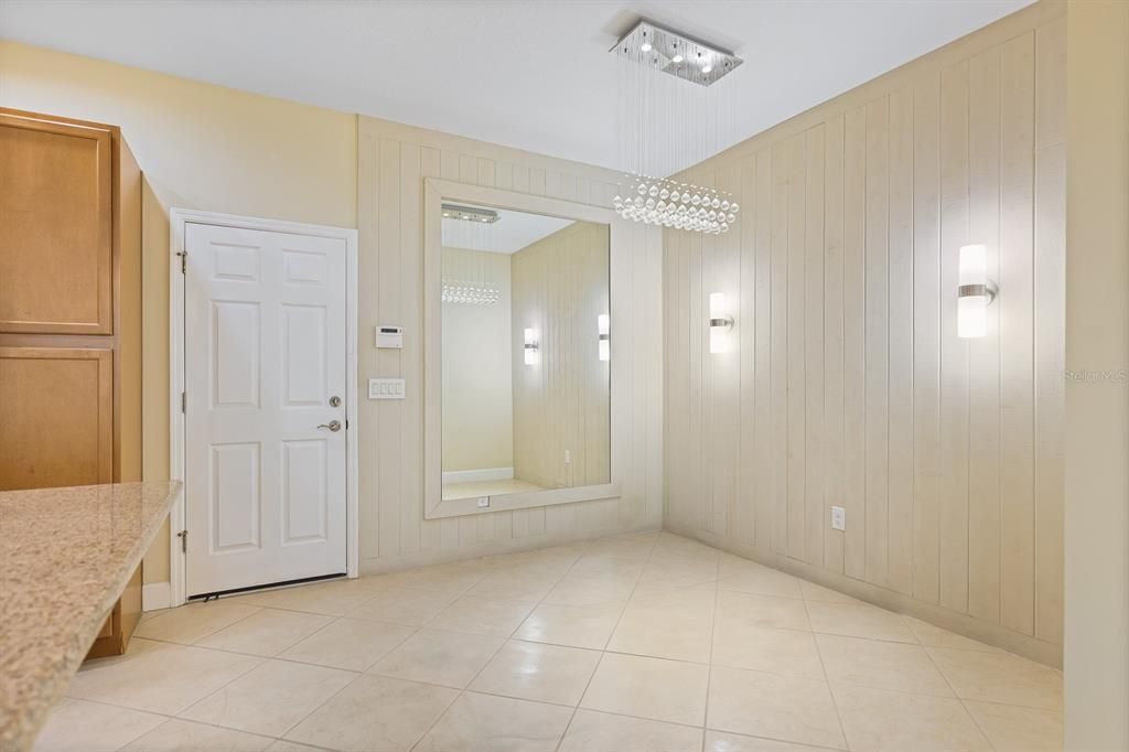 En Venta: $310,000 (2 camas, 2 baños, 1596 Pies cuadrados)