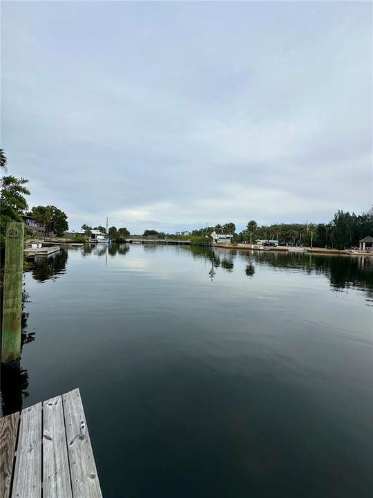 На продажу: $400,000 (2 спален, 1 ванн, 986 Квадратных фут)