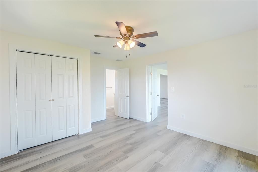 For Sale: $525,000 (3 beds, 2 baths, 1581 Square Feet)