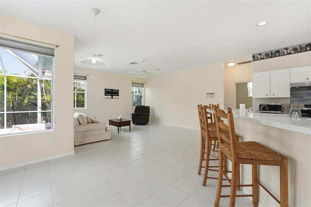 Active With Contract: $448,000 (3 beds, 2 baths, 1834 Square Feet)