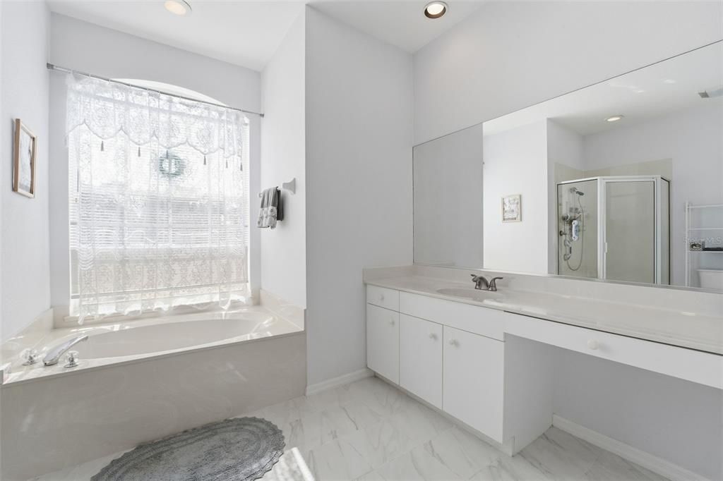Active With Contract: $448,000 (3 beds, 2 baths, 1834 Square Feet)