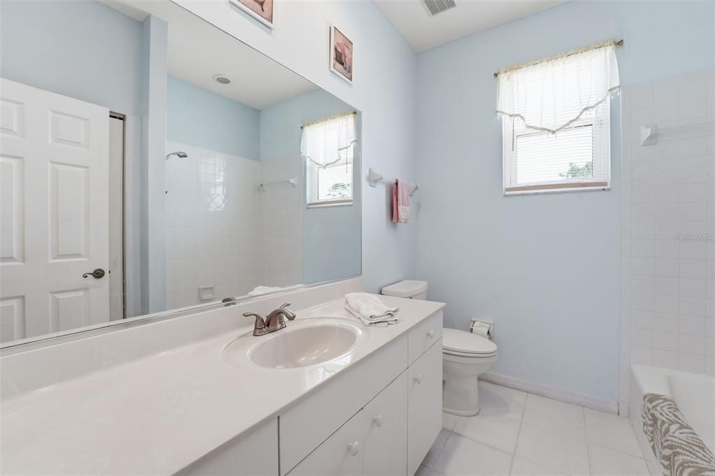 Active With Contract: $448,000 (3 beds, 2 baths, 1834 Square Feet)