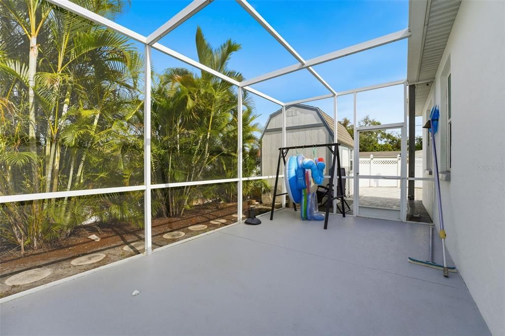 Active With Contract: $448,000 (3 beds, 2 baths, 1834 Square Feet)