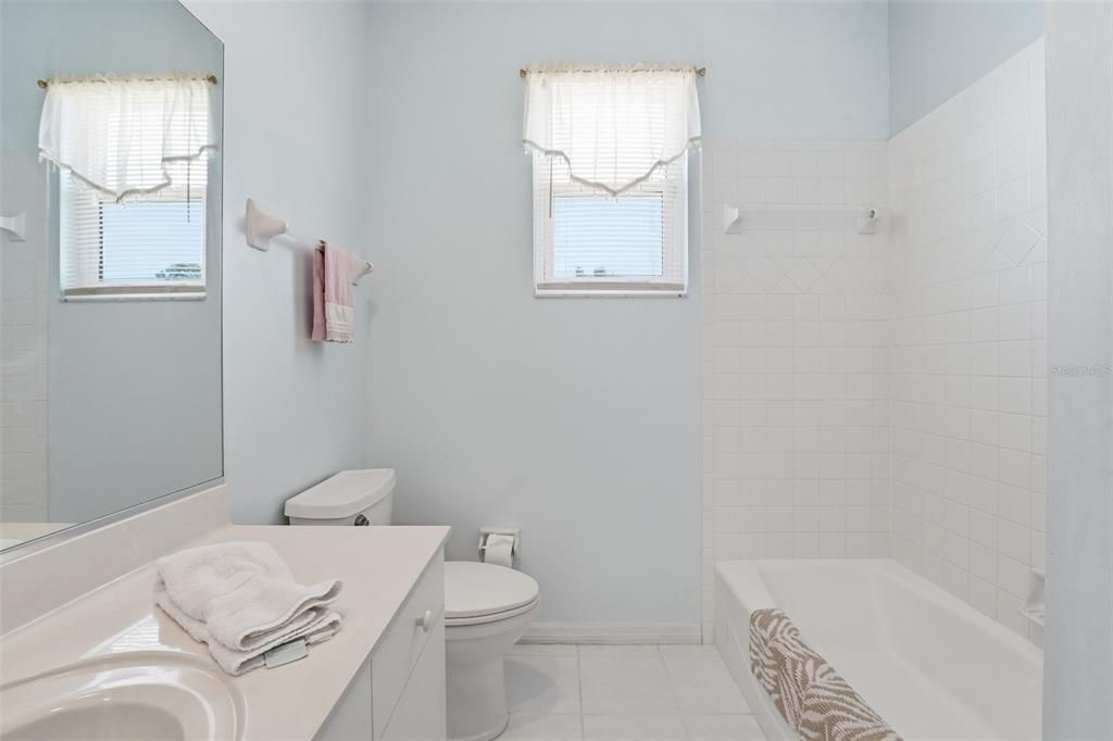 Active With Contract: $448,000 (3 beds, 2 baths, 1834 Square Feet)