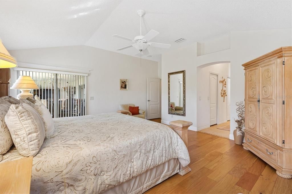 En Venta: $535,000 (3 camas, 2 baños, 2046 Pies cuadrados)