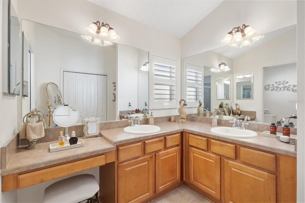 En Venta: $535,000 (3 camas, 2 baños, 2046 Pies cuadrados)