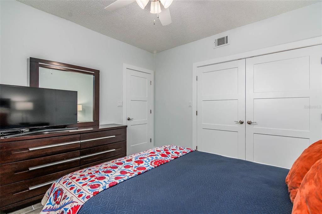 待售: $699,900 (3 贝兹, 2 浴室, 1898 平方英尺)