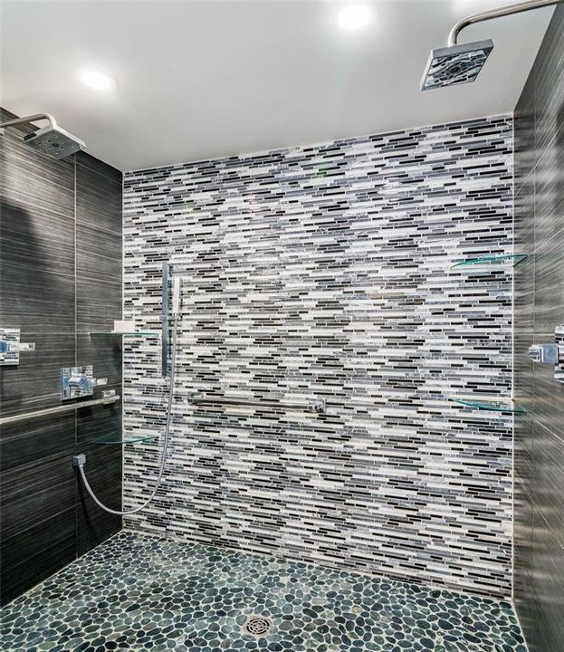 待售: $699,900 (3 贝兹, 2 浴室, 1898 平方英尺)