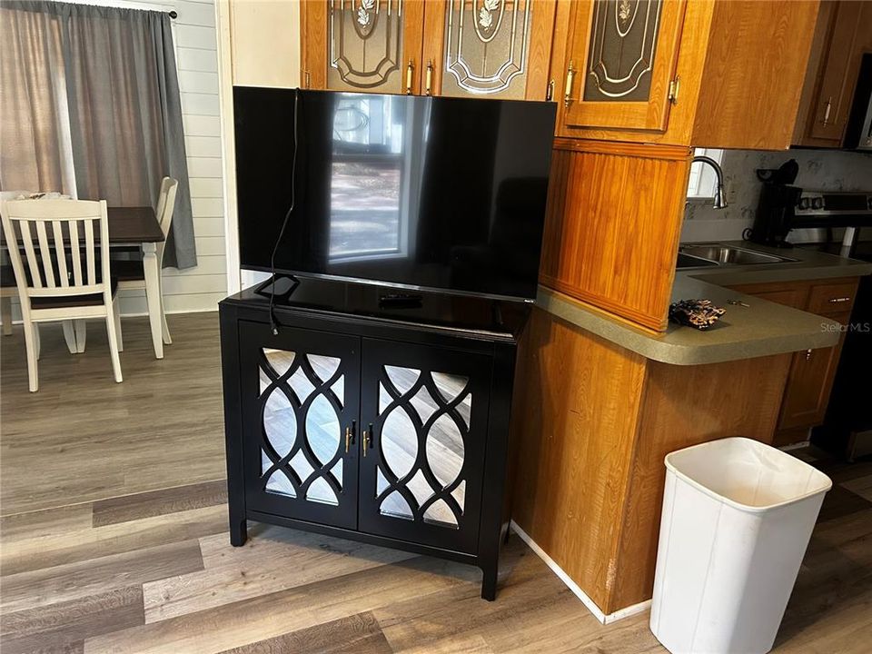 待售: $35,000 (1 贝兹, 1 浴室, 550 平方英尺)