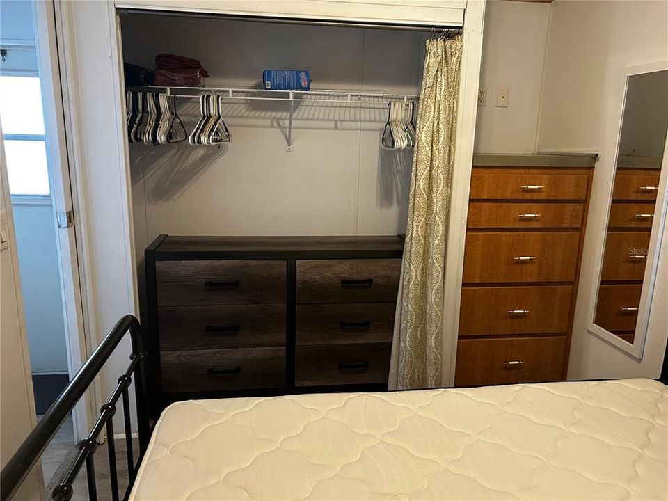 待售: $35,000 (1 贝兹, 1 浴室, 550 平方英尺)