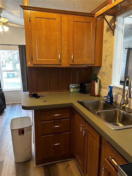 待售: $35,000 (1 贝兹, 1 浴室, 550 平方英尺)