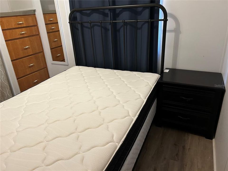 待售: $35,000 (1 贝兹, 1 浴室, 550 平方英尺)