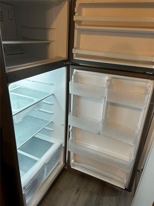 待售: $35,000 (1 贝兹, 1 浴室, 550 平方英尺)