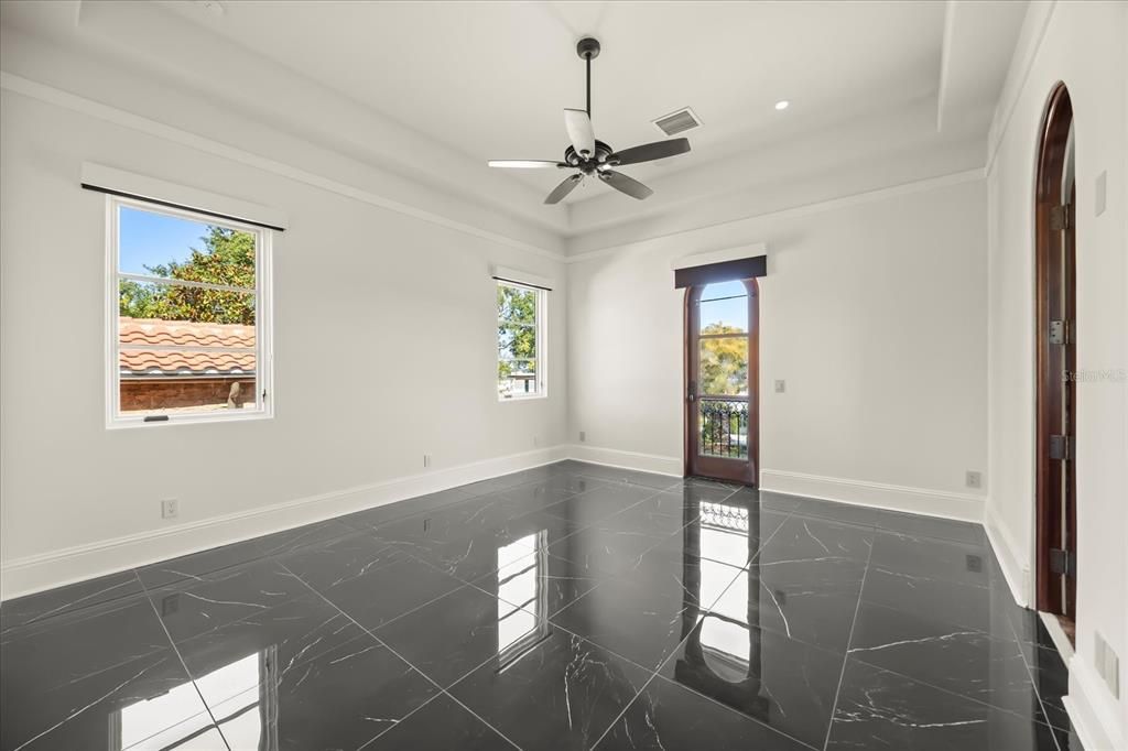 待售: $2,900,000 (3 贝兹, 4 浴室, 5483 平方英尺)