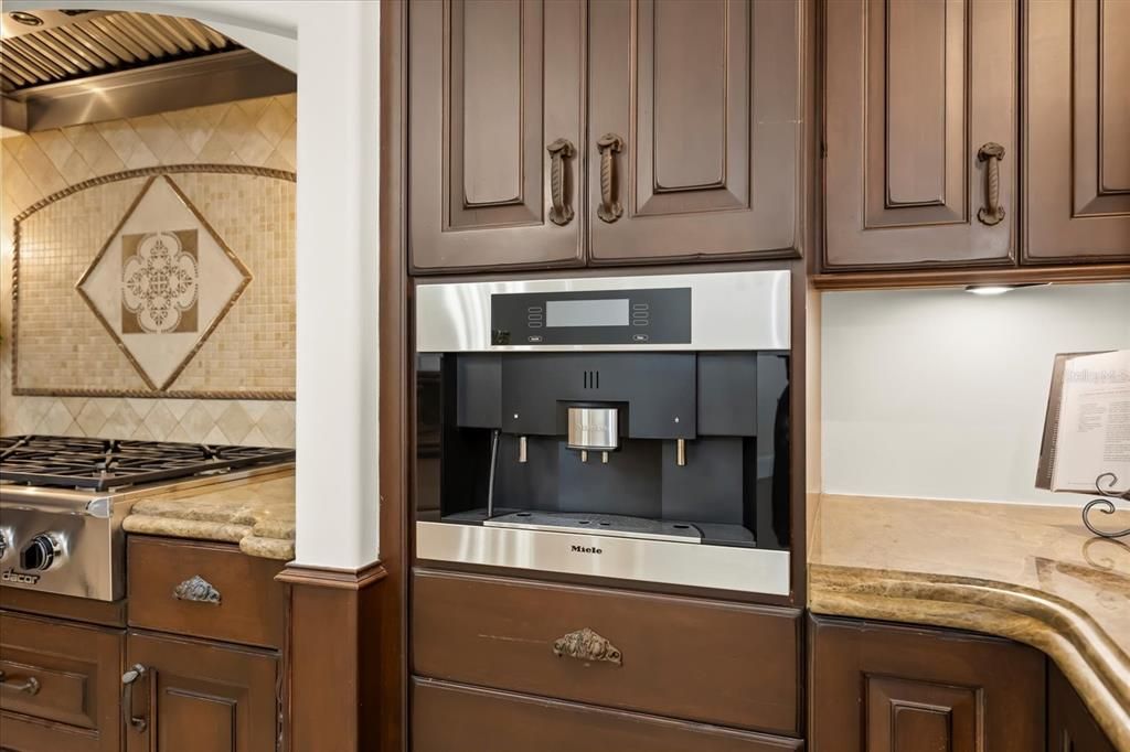 待售: $2,900,000 (3 贝兹, 4 浴室, 5483 平方英尺)