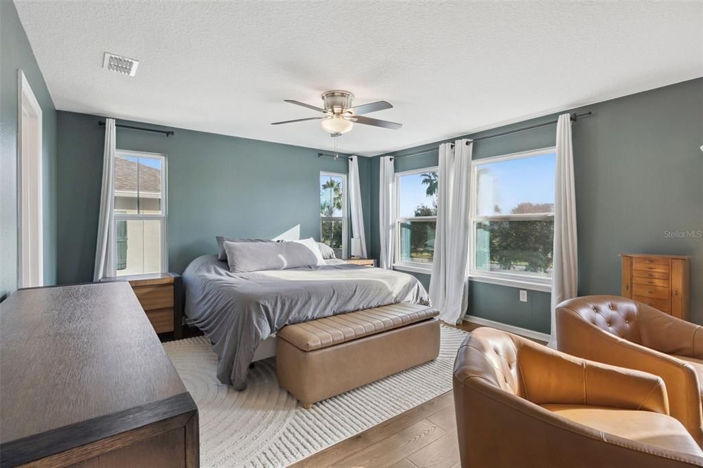 Active With Contract: $475,000 (3 beds, 2 baths, 1853 Square Feet)