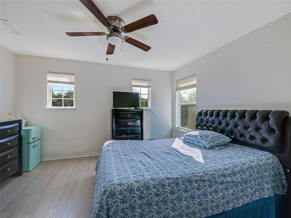 For Sale: $410,000 (4 beds, 3 baths, 2749 Square Feet)