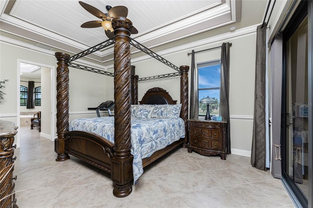 Под контрактом: $579,000 (3 спален, 2 ванн, 2047 Квадратных фут)