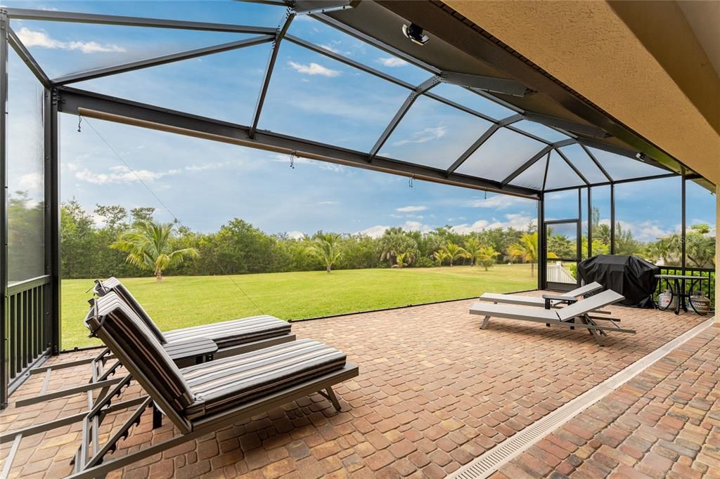 Под контрактом: $579,000 (3 спален, 2 ванн, 2047 Квадратных фут)