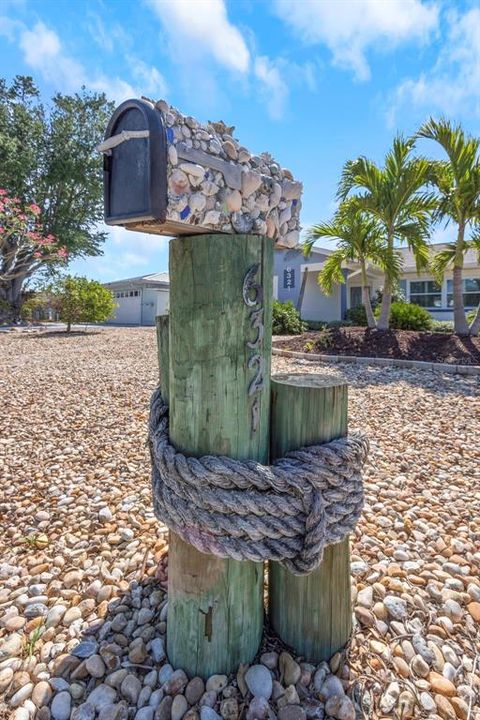 En Venta: $744,900 (4 camas, 2 baños, 2191 Pies cuadrados)