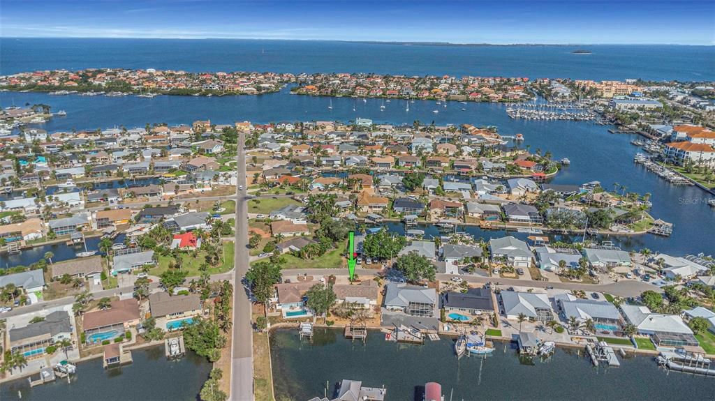 En Venta: $744,900 (4 camas, 2 baños, 2191 Pies cuadrados)