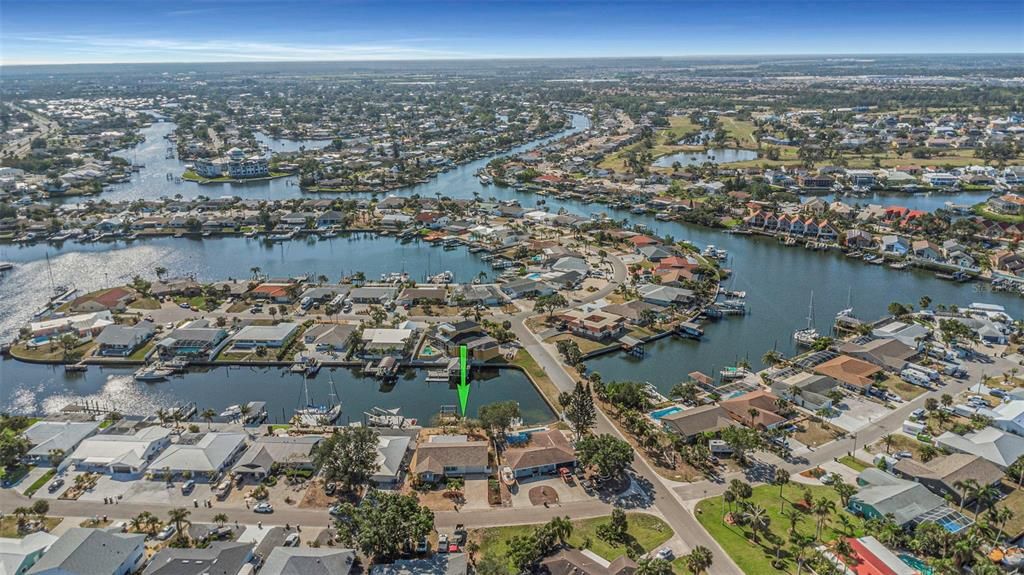 En Venta: $744,900 (4 camas, 2 baños, 2191 Pies cuadrados)