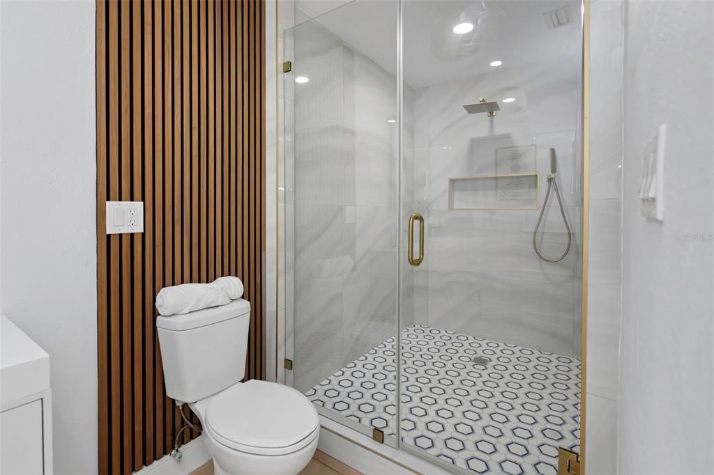 En Venta: $744,900 (4 camas, 2 baños, 2191 Pies cuadrados)