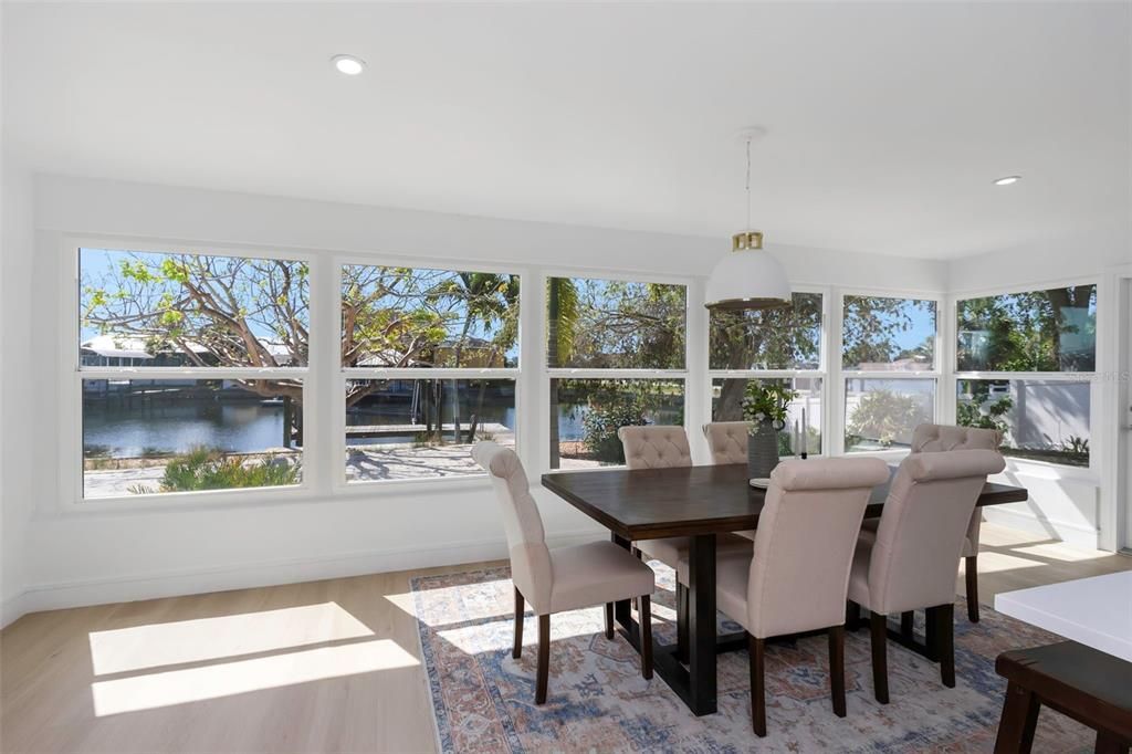 En Venta: $744,900 (4 camas, 2 baños, 2191 Pies cuadrados)