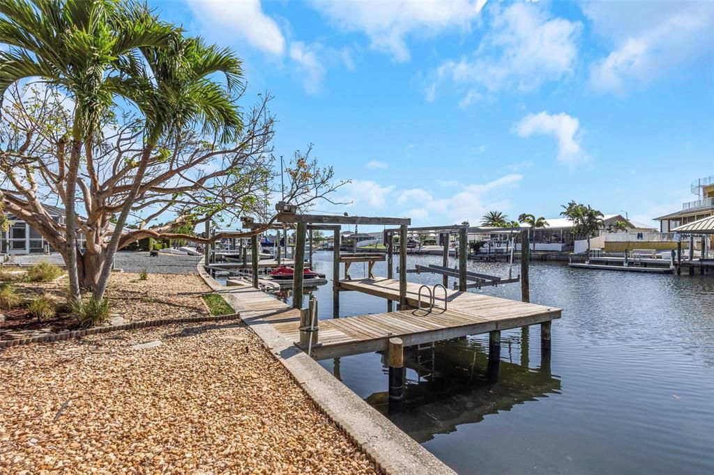 En Venta: $744,900 (4 camas, 2 baños, 2191 Pies cuadrados)