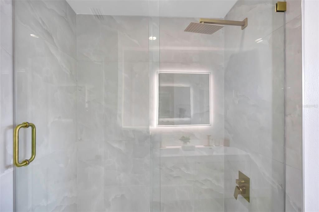 En Venta: $744,900 (4 camas, 2 baños, 2191 Pies cuadrados)