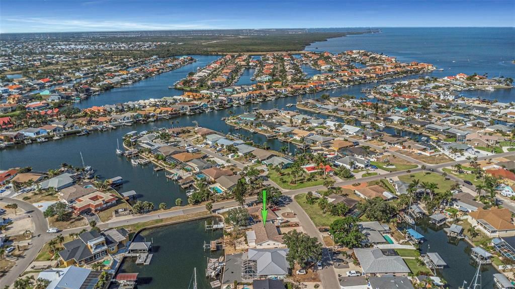 En Venta: $744,900 (4 camas, 2 baños, 2191 Pies cuadrados)