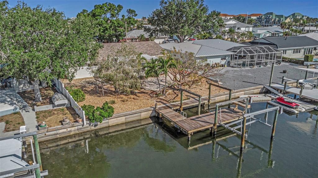 En Venta: $744,900 (4 camas, 2 baños, 2191 Pies cuadrados)