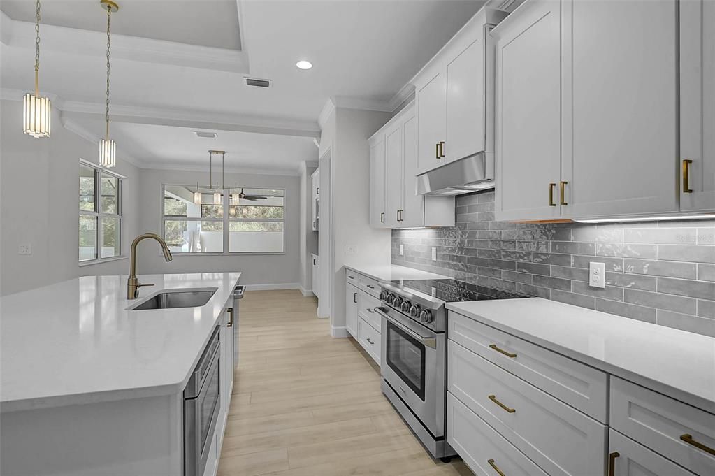 На продажу: $799,000 (3 спален, 2 ванн, 2276 Квадратных фут)