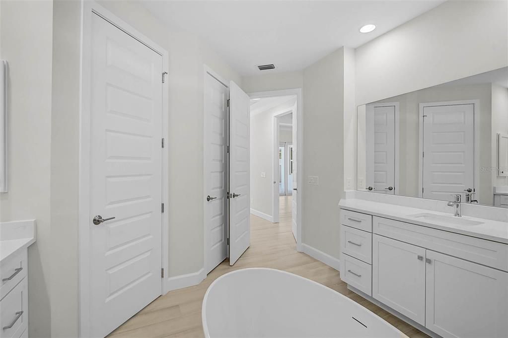 На продажу: $799,000 (3 спален, 2 ванн, 2276 Квадратных фут)