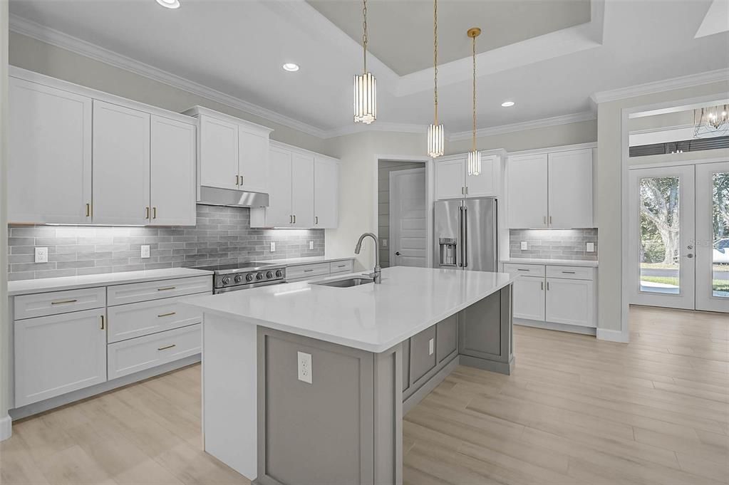 На продажу: $799,000 (3 спален, 2 ванн, 2276 Квадратных фут)