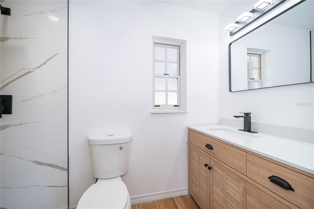 Active With Contract: $390,000 (3 beds, 3 baths, 1107 Square Feet)