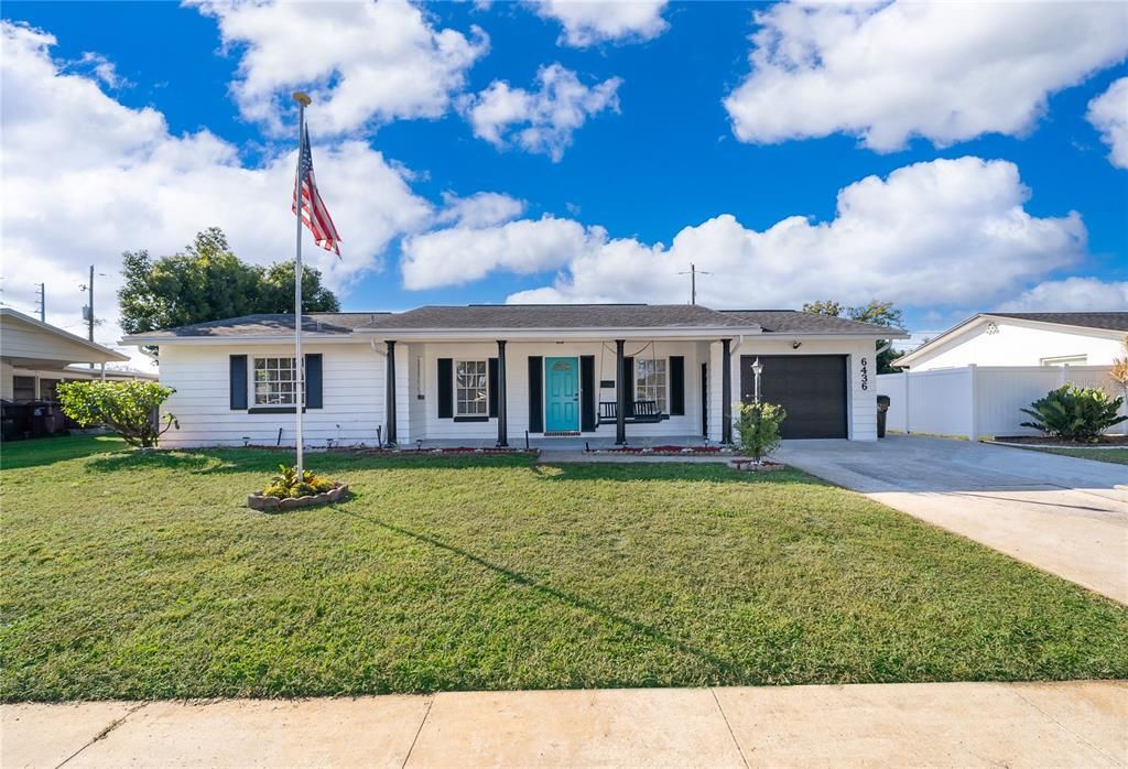 Active With Contract: $390,000 (3 beds, 3 baths, 1107 Square Feet)