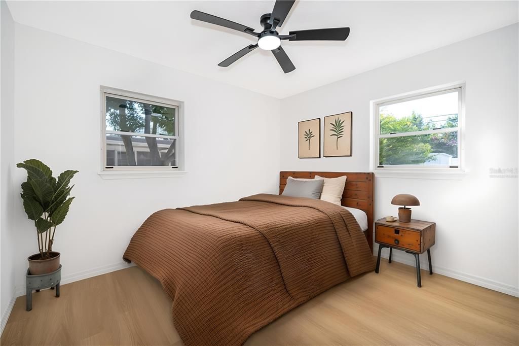 Active With Contract: $390,000 (3 beds, 3 baths, 1107 Square Feet)